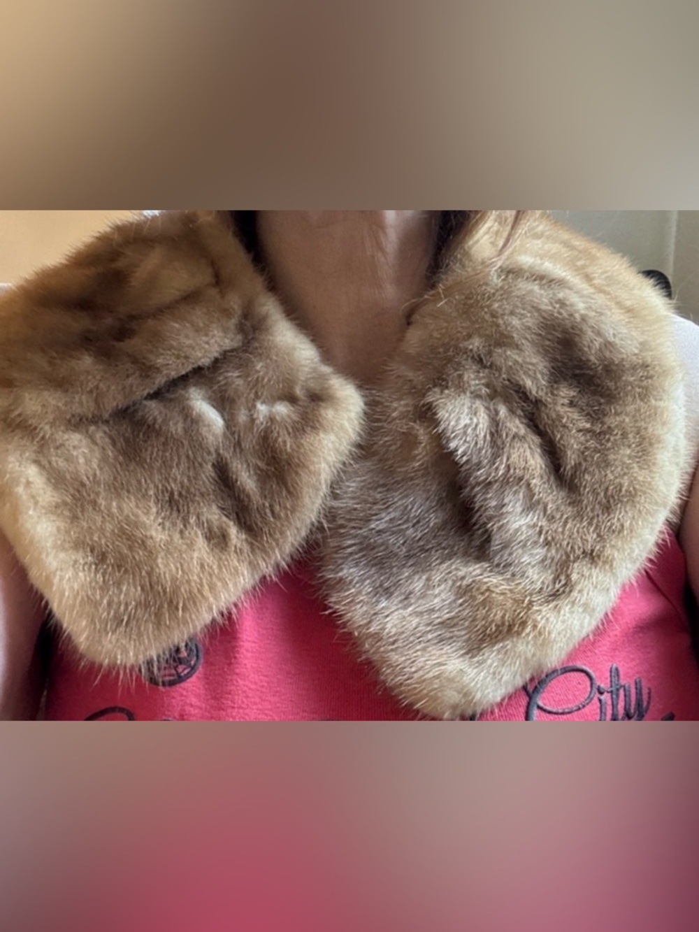 Vintage Light Brown Fur Collar old Hollywood , mob wife aesthetic